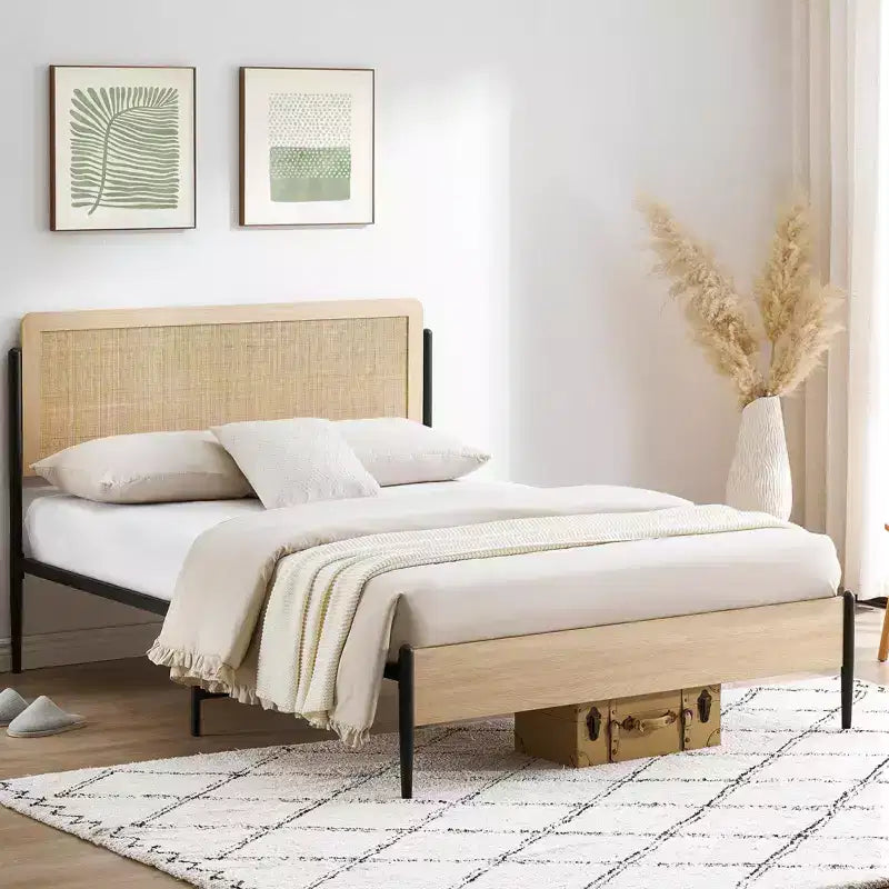 Cadre de lit Queen Size avec tête de lit en rotin - Lit plateforme de style Bohème avec rangement sous le lit, sommier tapissier non requis