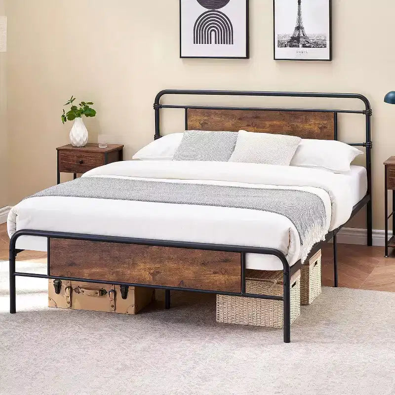Cadre de lit plateforme Queen Size, Tête de lit en bois rustique vintage, Lattes métalliques robustes, Sommier, Pas besoin de sommier tapissier